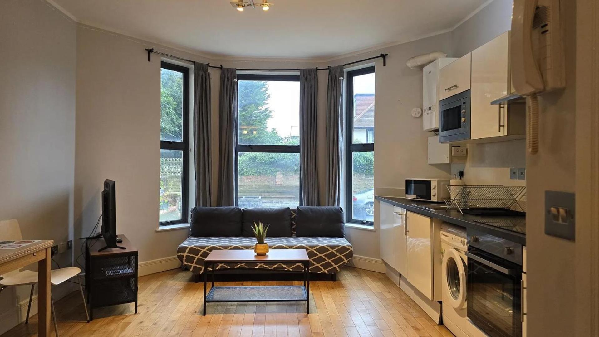 Westciti Chatsworth Road Apartments ครอยดอน ภายนอก รูปภาพ